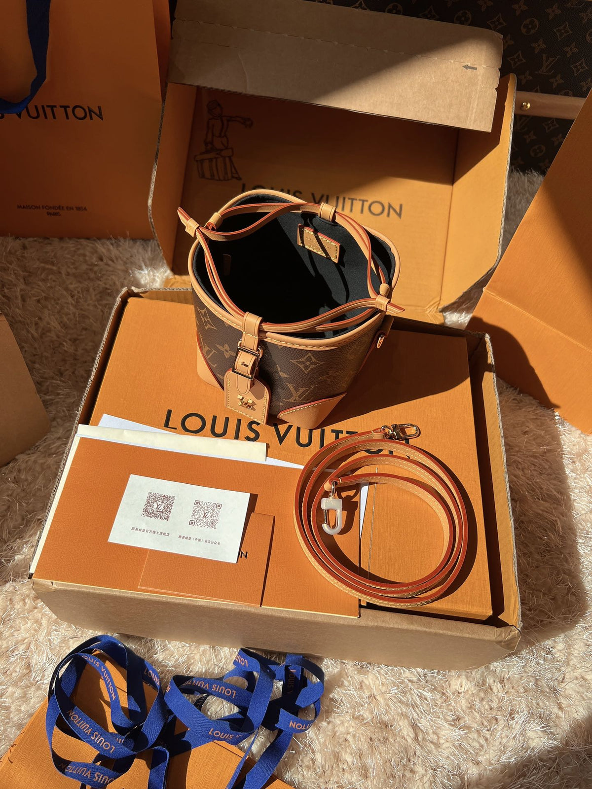 LV Mini Drawstring Bucket Bags(11.5*12*11.5)cm