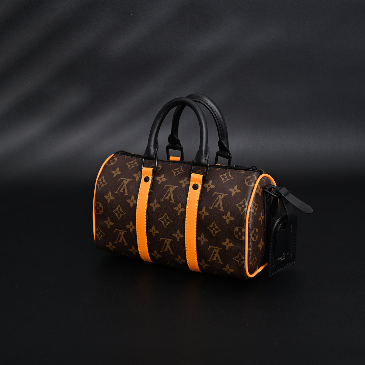 Louis Vuitton Keepall Bandoulière 50 – Monogram Canvas with Neon Orange Trim