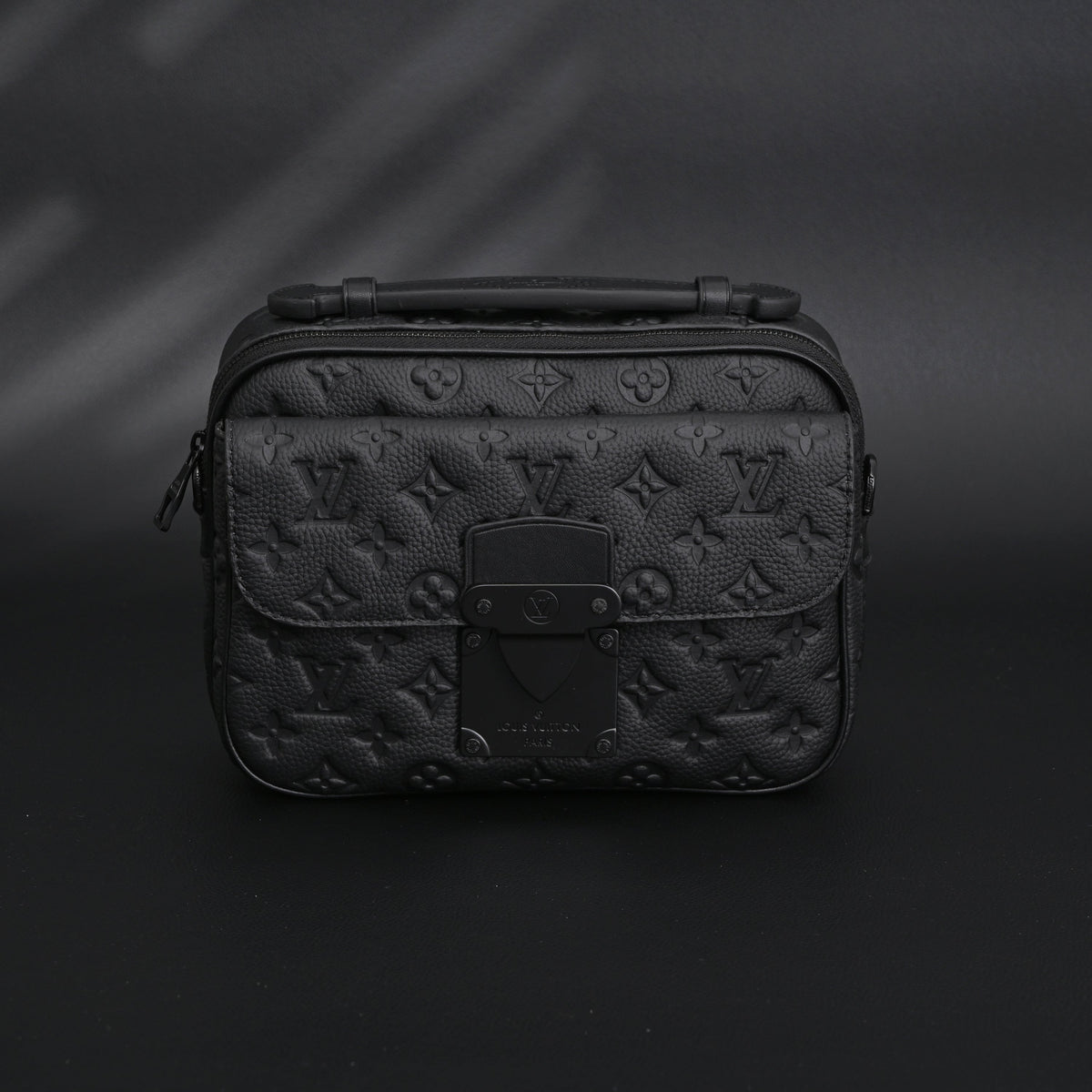 Louis Vuitton Capucines BB Top Handle Bag – Black Taurillon Leather